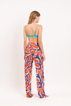 Załaduj obraz do przeglądarki galerii, Model Back: Rio De Sol Spodnie Plażowe Leaves Wide Pants
