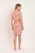 Załaduj obraz do przeglądarki galerii, Model Back: Rio De Sol Sukienki Koszulowe Lyla Chemise

