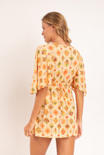 Załaduj obraz do przeglądarki galerii, Model Back: Rio De Sol Mini Dress Mosaico Mini Dress
