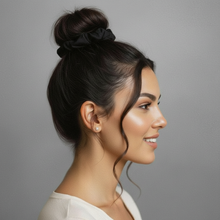 Załaduj obraz do przeglądarki galerii, Image 03: Rio De Sol Akcesoria Do Włosów Nero Scrunchie
