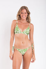 Załaduj obraz do przeglądarki galerii, Model Front: Rio De Sol Zestaw Bikini Set Flow Tri-Fixo Lacinho
