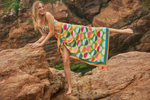 Załaduj obraz do przeglądarki galerii, Image 08: Rio De Sol Zestaw Bikini Set Garden-City Bandeau-Reto Hotpant-Cos
