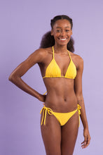 Załaduj obraz do przeglądarki galerii, Image 11: Rio De Sol Zestaw Bikini Set Malibu-Yellow Tri-Inv Cheeky-Tie
