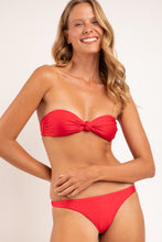 Załaduj obraz do przeglądarki galerii, Image 05: Rio De Sol Zestaw Bikini Set Microfibra-Chic-Red Bandeau-Joy Leblon
