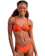 Załaduj obraz do przeglądarki galerii, Gallery: Rio De Sol Zestaw Bikini Set Paprica Bandeau-Joy Essential
