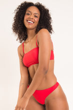 Załaduj obraz do przeglądarki galerii, Image 10: Rio De Sol Zestaw Bikini Set Rouge Bandeau-Reto Nice-Fio
