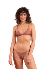Załaduj obraz do przeglądarki galerii, Model Front: Rio De Sol Zestaw Bikini Set Shimmer-Copper Tri-Fixo California
