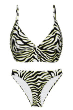 Załaduj obraz do przeglądarki galerii, Product Front: Rio De Sol Zestaw Bikini Set Wild-Black Tri-Tank Comfy
