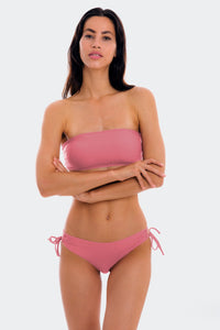 Model Front: Rio De Sol Top Bikini Top Confetti Bandeau-Reto