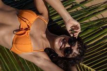 Załaduj obraz do przeglądarki galerii, Image 07: Rio De Sol Top Bikini Top Dots-Mango Balconet-Tie
