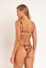 Załaduj obraz do przeglądarki galerii, Model Back: Rio De Sol Top Bikini Top Fiore Hera
