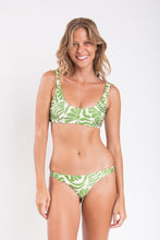 Załaduj obraz do przeglądarki galerii, Model Front: Rio De Sol Top Bikini Top Flow Bliss
