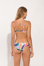 Załaduj obraz do przeglądarki galerii, Model Back: Rio De Sol Top Bikini Top Fresh-Day Balconet
