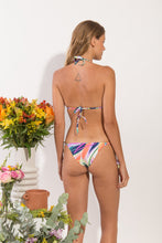 Załaduj obraz do przeglądarki galerii, Model Back: Rio De Sol Top Bikini Top Fresh-Day Tri-Inv
