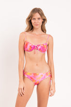 Załaduj obraz do przeglądarki galerii, Model Front: Rio De Sol Top Bikini Top Joyful Balconet-Tie
