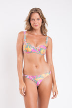 Załaduj obraz do przeglądarki galerii, Model Front: Rio De Sol Top Bikini Top Lyla Amelia
