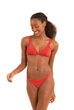 Załaduj obraz do przeglądarki galerii, Image 04: Rio De Sol Top Bikini Top Malibu-Chili Tri-Duo
