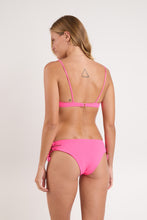 Załaduj obraz do przeglądarki galerii, Model Back: Rio De Sol Top Bikini Top Mtx-Ultrapink Balconet-Tie
