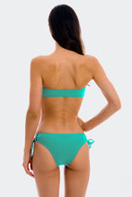 Załaduj obraz do przeglądarki galerii, Model Back: Rio De Sol Top Bikini Top Opal Bandeau-Reto
