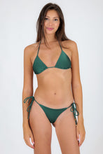 Załaduj obraz do przeglądarki galerii, Model Front: Rio De Sol Top Bikini Top Palace Tri-Rope
