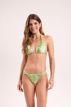 Załaduj obraz do przeglądarki galerii, Model Front: Rio De Sol Top Bikini Top Palms Mel
