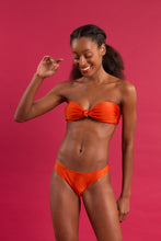 Załaduj obraz do przeglądarki galerii, Image 12: Rio De Sol Top Bikini Top Paprica Bandeau-Joy
