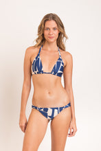 Załaduj obraz do przeglądarki galerii, Model Front: Rio De Sol Top Bikini Top Pottery Mel
