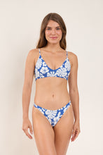 Załaduj obraz do przeglądarki galerii, Model Front: Rio De Sol Top Bikini Top Pua-Pacifica Hana
