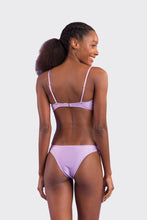 Załaduj obraz do przeglądarki galerii, Model Back: Rio De Sol Top Bikini Top Shimmer-Harmonia Bandeau-Joy
