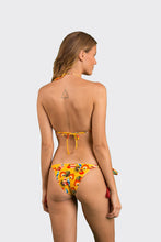 Załaduj obraz do przeglądarki galerii, Model Back: Rio De Sol Top Bikini Top Stories Tri-Inv
