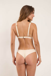 Model Back: Rio De Sol Top Bikini Top Touch-Natural Alba
